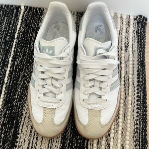 Adidas women samba size 7